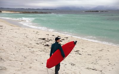 Lever ut legedrømmen i nordnorsk surfeparadis